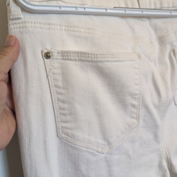 BEADED & Embr FLORAL Jeans | Natural & Tan | Chicos size 1 | 8 | STRETCH | EUC - Picture 10 of 11